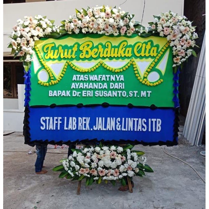 Madeeha Florist: Toko Bunga Papan Surabaya 24 Jam